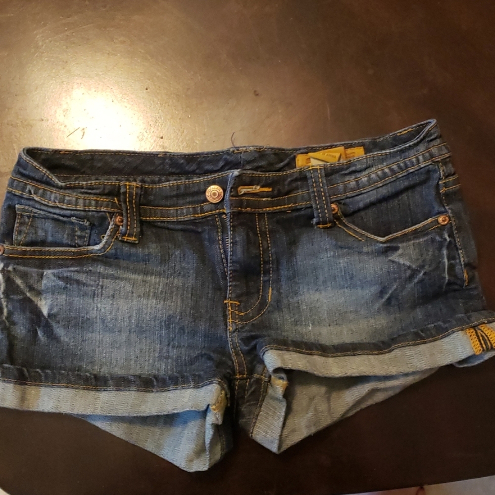 Seven low rise form fitting short shorts